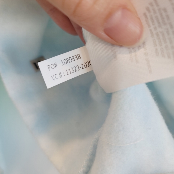 NWT AC/DC Tie Dye Graphic Cropped Hoodie Sweater M - Picture 13 of 16